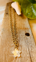 Lade das Bild in den Galerie-Viewer, Necklace Edelstahl Gliederkette gold &quot;FRANGIPANI&quot;
