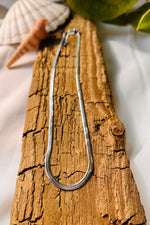 Lade das Bild in den Galerie-Viewer, Necklace Edelstahl Schlangenkette silber
