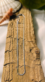 Lade das Bild in den Galerie-Viewer, Necklace Edelstahl Schlangenkette silber
