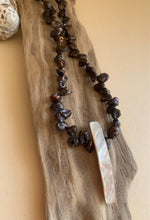 Lade das Bild in den Galerie-Viewer, Necklace &quot;TEAR PEARL“
