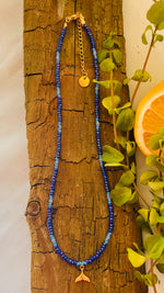 Lade das Bild in den Galerie-Viewer, Necklace  „GOLDEN WHALE&quot;
