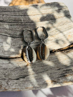 Lade das Bild in den Galerie-Viewer, Creole oval Edelstahl silver &quot;KAURI&quot;
