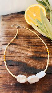 Necklace Pearl „LATTE“